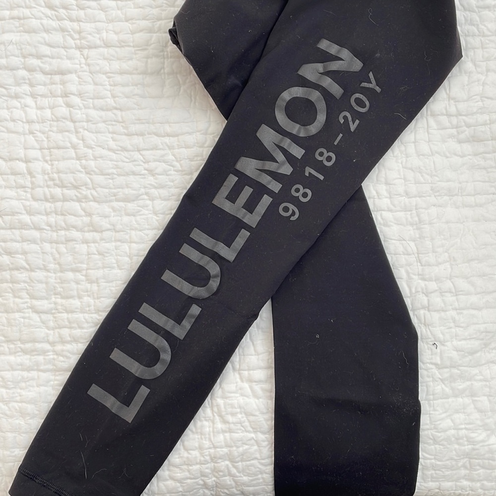 Lululemon black leggings